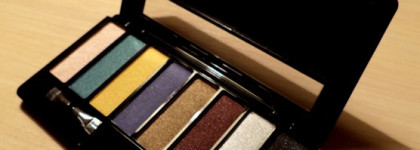 Новогодняя палетка Avon 8-in-1 eyeshadow palette The Metallics и пример макияжа с ней