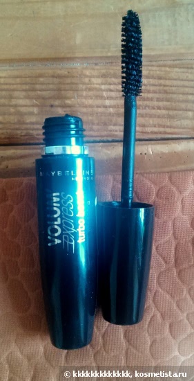 Хорошая и проверенная годами тушь Maybelline Volum' Express Turbo Boost Mascara
