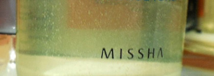 В борьбе за идеальную кожу с противовоспалительным тоником Super Aqua anti-trouble formula control toner от Missha