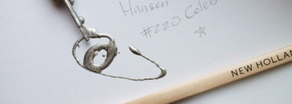 Земля в иллюминаторе, или же Sally Hansen Xtreme Wear #220 Celeb City