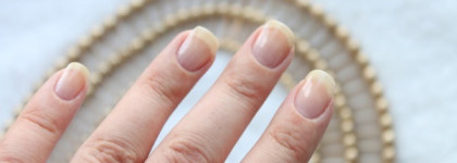Мастхэв: база Chanel Beaute des ongles Nail Polish Base Coat