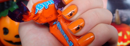China Glaze Papaya punch - маникюр на Halloween
