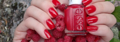 Essie Russian roulette