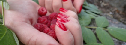 Essie Russian roulette