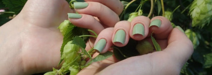 Essie Navigate her