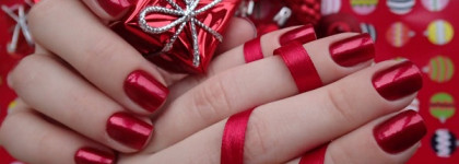 China Glaze Just be-claws