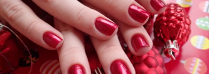 China Glaze Just be-claws