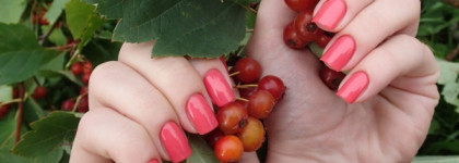 Essie Cute as a button