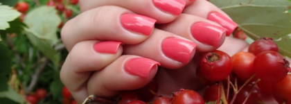 Essie Cute as a button