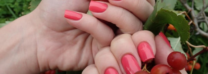 Essie Cute as a button