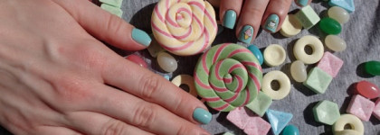 Essie Nail Lacquer 99 Mint candy apple