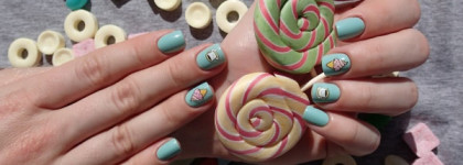 Essie Nail Lacquer 99 Mint candy apple