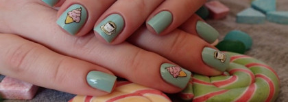 Essie Nail Lacquer 99 Mint candy apple