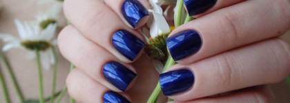 Nail Polish by H&M Midnight blue