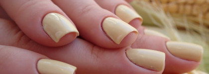 Picture pOlish Nail polish Mellow yellow