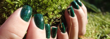 Picture pOlish Nail polish Kryptonite