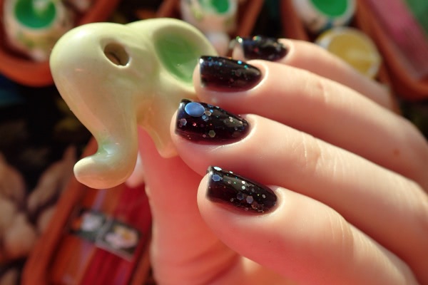 Emily de Molly Nail Colour Dark forces