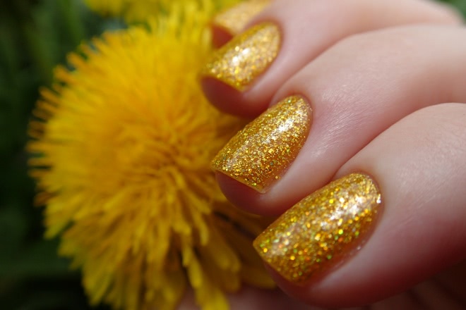 Anchor fields Nail polish Solar wind