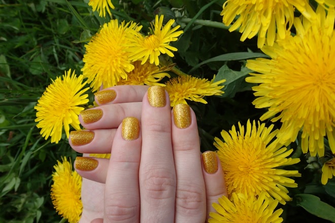 Anchor fields Nail polish Solar wind