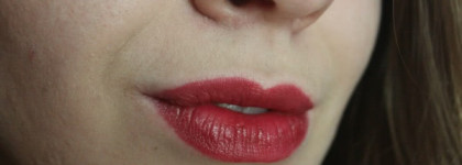 Yves Rocher Couleurs Nature Grand Rouge – Стойкая губная помада №31 Rouge vif и №14 Bordeaux (Зимняя лимитированная коллекция)