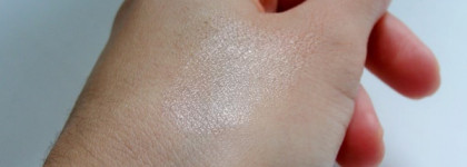 Специальное смягчающее средство Нежная забота с ароматом вишни от Oriflame Tender Care Cherry Protecting Balm