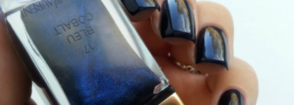 Yves Saint Laurent La Laque Couture 17 Bleu Cobalt