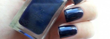 Yves Saint Laurent La Laque Couture 17 Bleu Cobalt