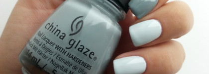 Скарсгард-маникюр, часть вторая: China Glaze The Giver Collection