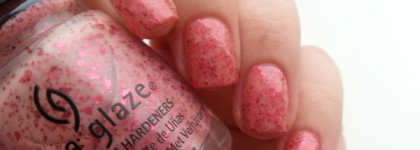 China Glaze Nail Lacquer With Hardeners 82123 Don't Let The Dead Bite