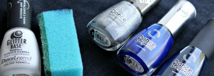 Ночь. Небо. Звезды. Или что-то вроде того. В главной роли голографический Dance Legend Steel Panther