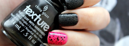 China Glaze Nail Lacquer With Hardeners 81494 Bump In The Night