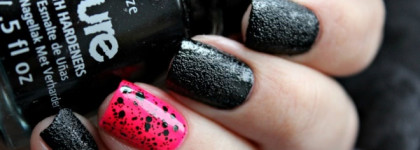 China Glaze Nail Lacquer With Hardeners 81494 Bump In The Night