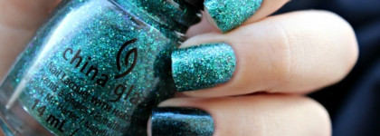 China Glaze Don’t Get Elfed Up + I Soiree I Didn’t Do It