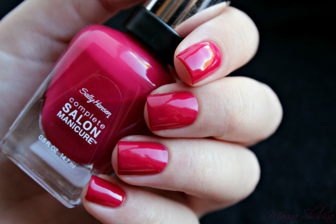 Sally Hansen Complete Salon Manicure 565 Aria Red-Y