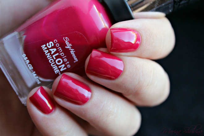 Sally Hansen Complete Salon Manicure 565 Aria Red-Y