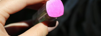 Прекрасная, милая роза, почему же ты мне не мила? L'oreal Rouge Caresse Lipstick Lovely Rose (№03)