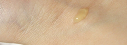 Распиаренный или необходимый? Classic Carmex Moisturizing Lip Balm