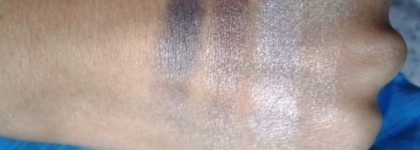 Прекрасные тени Clinique Colour Surge Eye Shadow Quad в оттенке Polar Blue