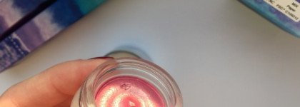 Тени не исчезают в полдень. Kiko make up Milano Colour Shock long lasting eyeshadow # 101 punk baby pink, Kiko make up Milano Skinny fit kajal # 03, Kiko make up Milano Skinny fit kajal # 05