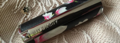 Givenchy Le Rouge Intense color Sensuously Mat Lip Color # 102 Beige Plume Couture Edition