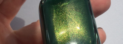 Chanel Le Vernis Long Wear Nail Colour # 536 Emeraude