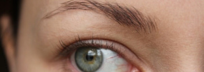 Брови с Brow Zings brow shaping kit Dark Benefit