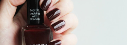 Anny nail polish #143.50 "Clubbing with Dracula"