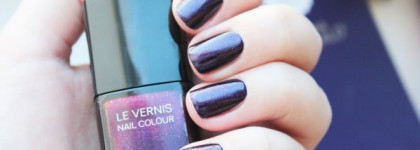 Chanel La vernis nail colour #657 Azure, #583 Taboo, #599 Provocation