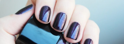 Chanel La vernis nail colour #657 Azure, #583 Taboo, #599 Provocation