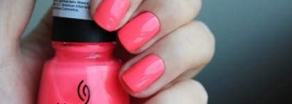 China Glaze nail lacquer With Hardeners #1212 "Shell-O"