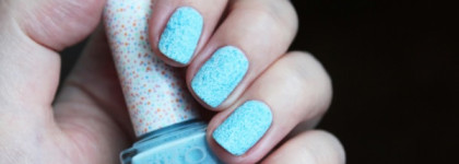 Kiko Cupcake nail lacquer #654 "Anice" + #655 "Menta"