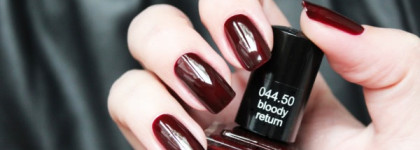 Anny nail polish The Devil of The Front Row — N.y. Fashion News 044.50 "Bloody Return"
