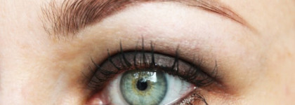 Kiko Colour Sphere Eye Shadow #28 "Carbon Black Pearl" + Kiko Velvet Mat Lipstick #606 "Rosso Aссeso"