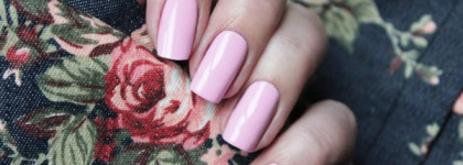 Christina Fitzgerald nail polish "Liz Blueberry Yoghurt"